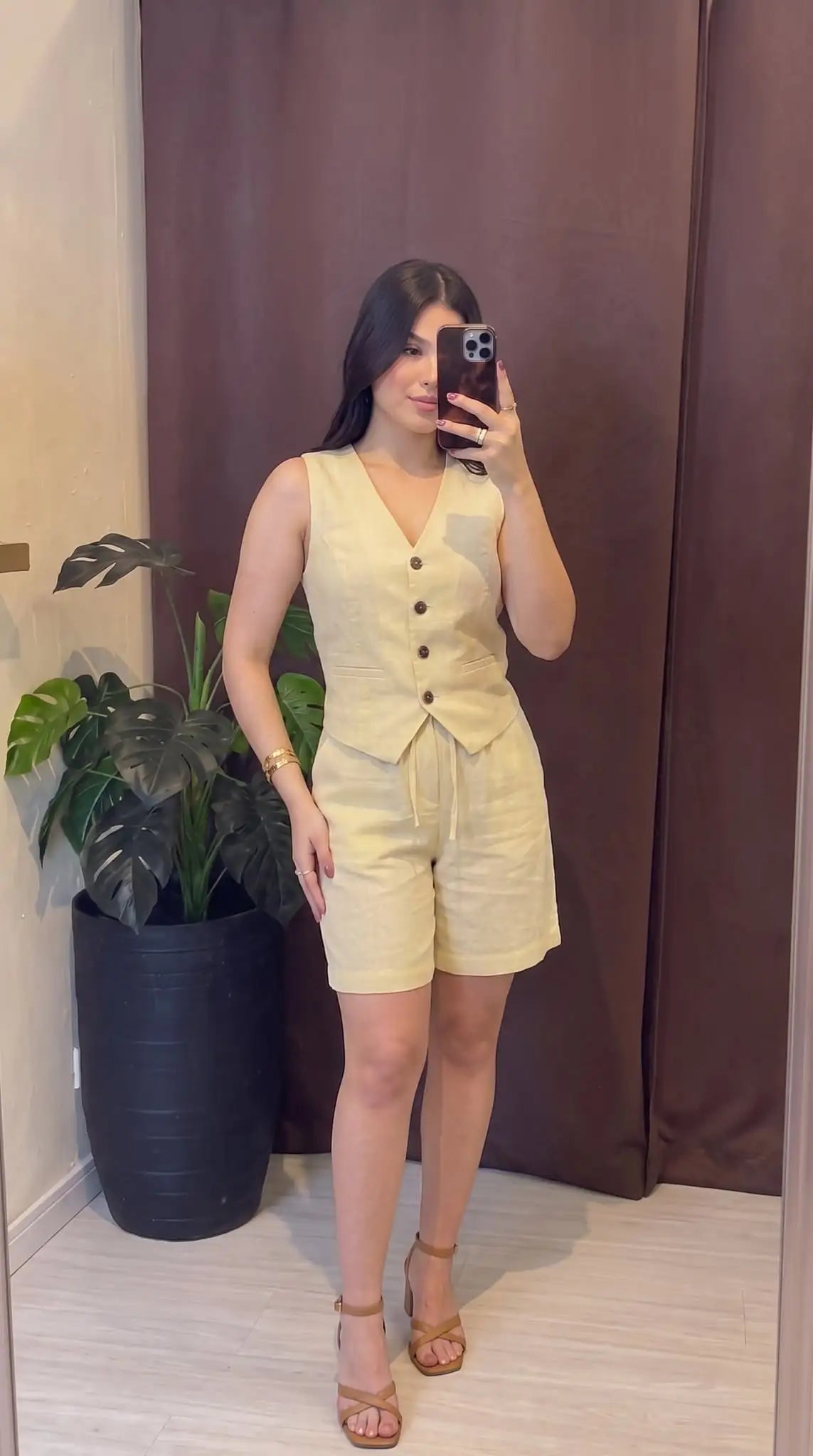 Chic Linen Duo Vest & Shorts