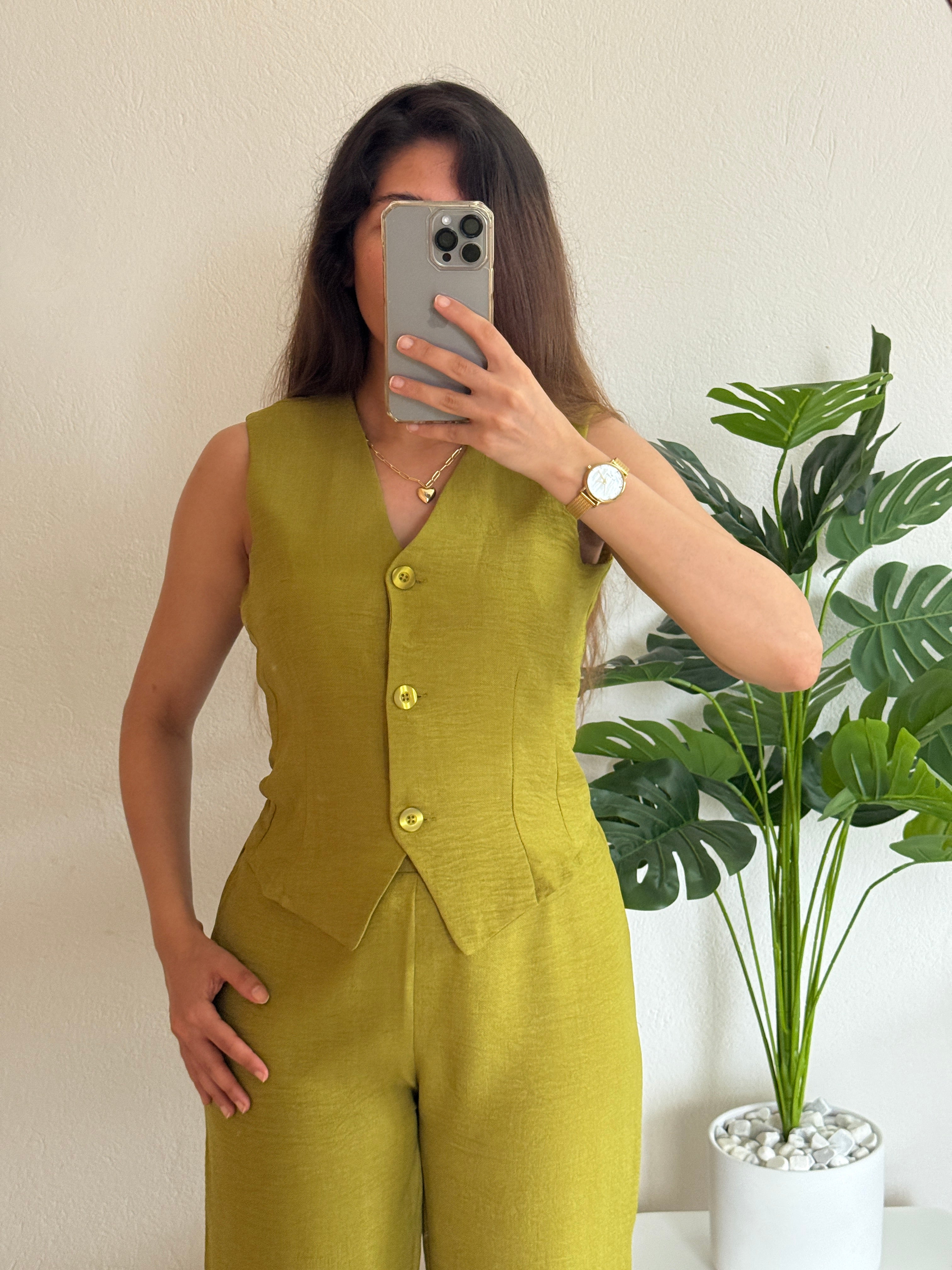 Chic Sleeveless Vest and Pants Two-Piece Set