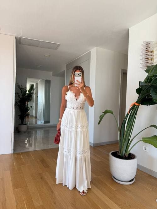 Elegant Lace Detail Summer Maxi Dress