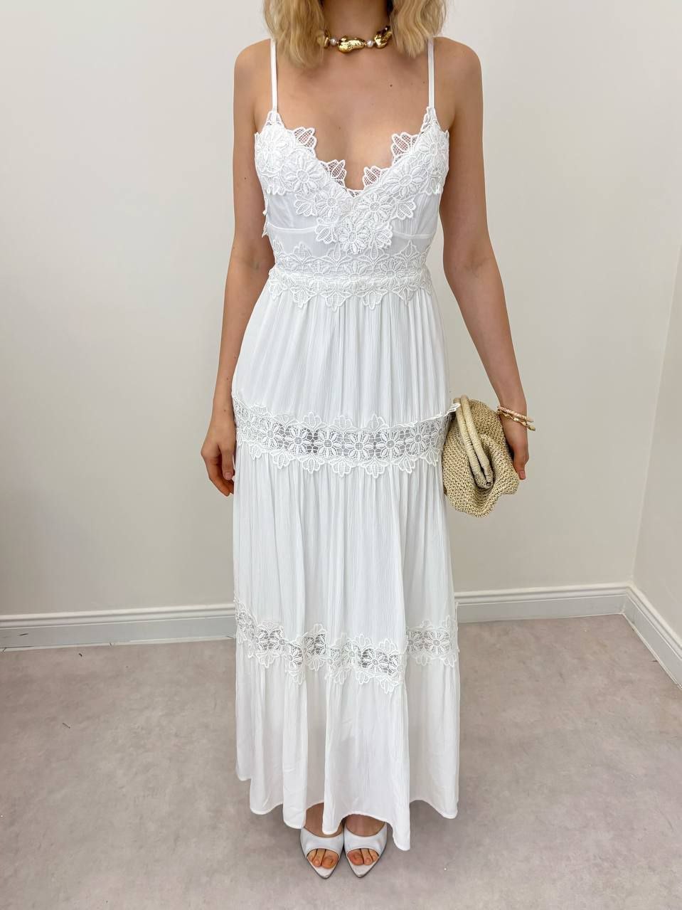 Elegant Lace Detail Summer Maxi Dress